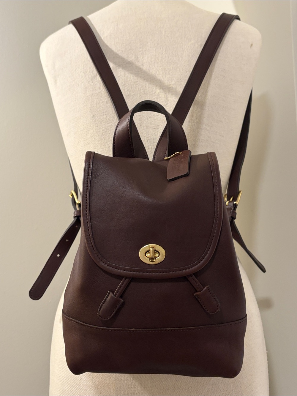 Vintage Coach 9960 Brown Leather Turnlock Mini Backpack w/org. Leathercare book!